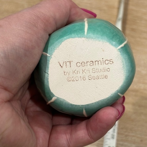Kri Kri Studio VIT Ceramics Bud Vase Trio - Picture 9 of 9